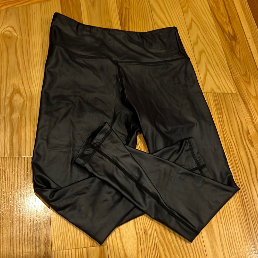 Zyia Black Metallic Light n Tight Hi-Rise 7/8 24" (8-10)